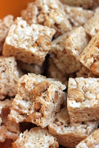 White Chocolate Rice Crispie Treats