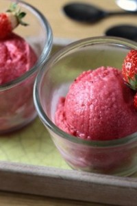 vegan strawberry ice cream